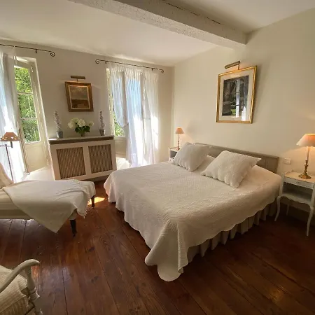 De Charme Au Bord Du Tarn Сasa de vacaciones *