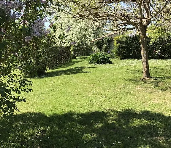 Feriehus De Charme Au Bord Du Tarn